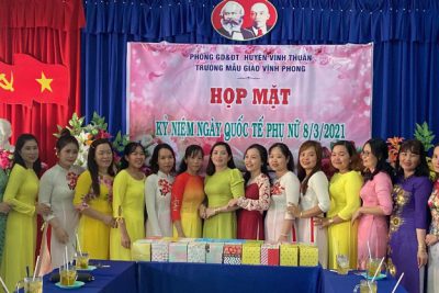 Họp mặt ngày 8/3/2021