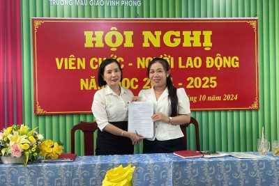 Hội nghị viên chức- người lao động năm học: 2024-2025 tại trường Mẫu giáo Vĩnh Phong